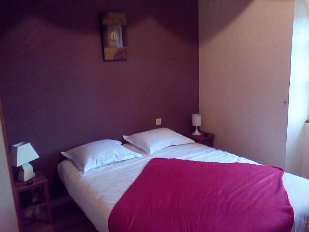 Le Relais De La Caleche Hotel Saint-Denis-d'Anjou Ngoại thất bức ảnh