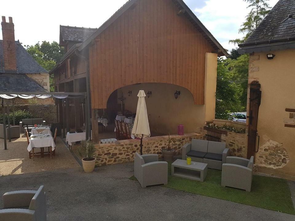 Le Relais De La Caleche Hotel Saint-Denis-d'Anjou Ngoại thất bức ảnh