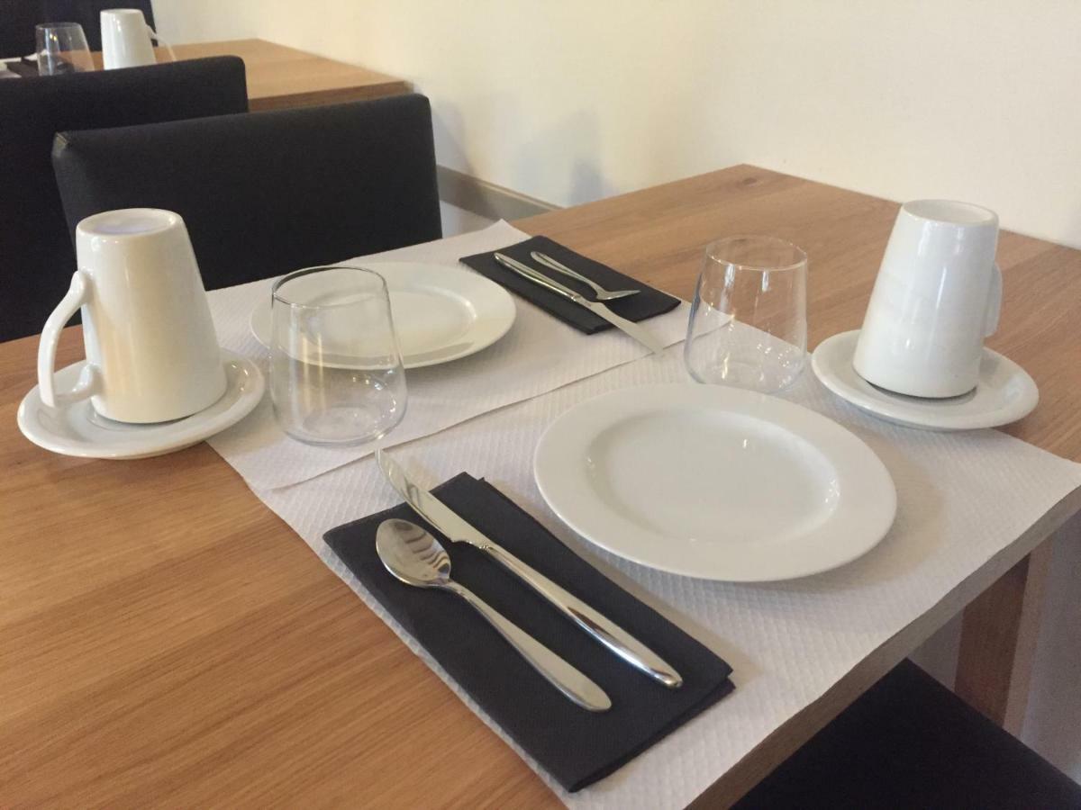 Le Relais De La Caleche Hotel Saint-Denis-d'Anjou Ngoại thất bức ảnh